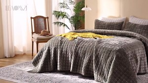 LEAONME Velvet Quilt King Size-98''x106'', Lightweight Caramel Velvet Comforter Set with 2 Pillow Shams, Soft Bedspread Coverlet Quilted Bedding Set for All Season