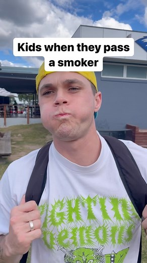 Vaping’s definitely better than smoking 💀🤣 #skit #aussie #straya #aus #bogan #smoker | ReeseBros
