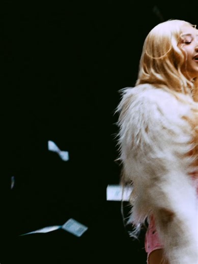 Lisa~Blink on TikTok