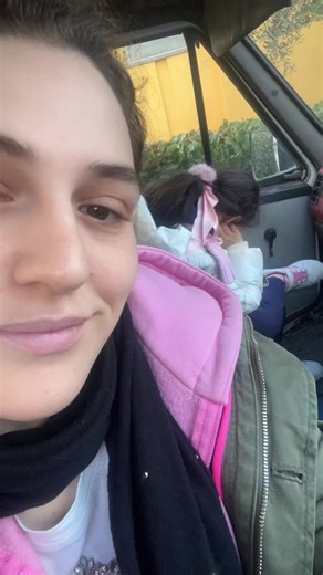 Video di Vanessa♡Alessia (@vanessa.alessia) con Voglio andare al mcdonalds - MarcoNoMacco™