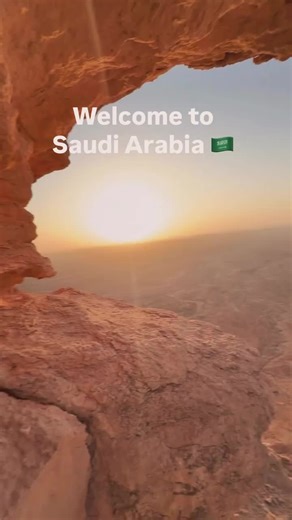 Amazing what you can find when you just look past the headlines of a country 🙌🏼 Welcome to the beautifully underrated Saudi Arabia 🇸🇦 #ksa #saudiarabia #solotravel #nickgoesglobal