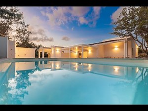 Luxury villa with Pool and Sea View in Sardinia! FOR SALE