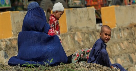 Nearly 2 million Afghan refugees still living in Pakistan amid deportations: UNHCR report