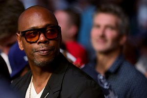 Dave Chappelle Fans Hit With Eggs By Protesters
