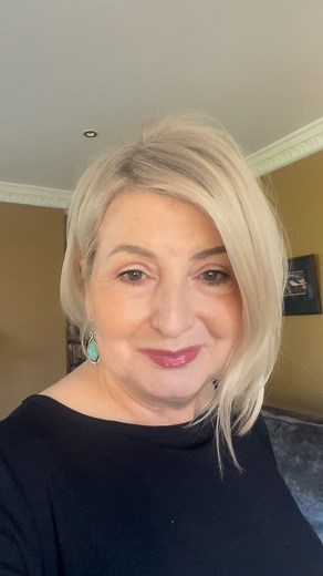 1K views · 1K reactions | Why do we need to do so much ourselves. Deleting asking for help is a necessity at times and yet We are so reluctant to do it . Be gentle with yourself and lean out for support. #yourlifematters | Cathy O'Reilly Life Coach and Mentor | Facebook