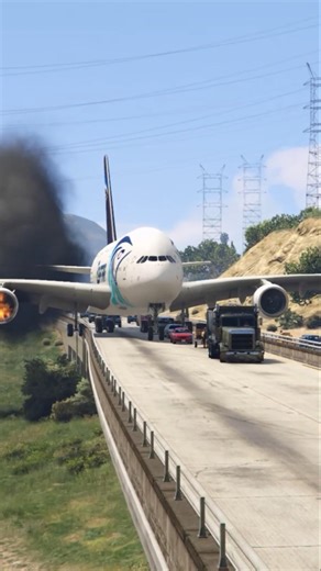 A-380 Engine On Fire Pilot Quickly Makes Emergency Landing On Highway - Gtav