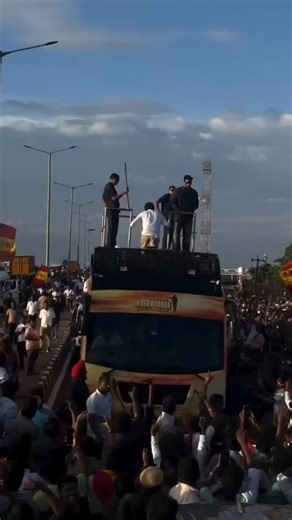 valan on Instagram: "He is back 💥 @valan_editor_2.0 #valaneditor . #vibe #kollywood #kollywoodcinema #kollywoodactress #thalapathyforever #bigbosstamil #thalapathyvijay #fyp #anirudh #trendingreels #trending #vairal #meme #memeworld #memesdaily #quotes #goat #poojahegde #tvk #tvkflag #tvkvijay #adobepremiere #jananayagan #tamilagavettrikazhagam #TVKForTN #str #arasan #tamilsonglover"