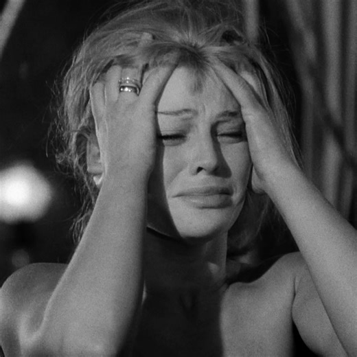 See the brand-new trailer for the stylish 4K Restoration of John Schlesinger's 60s classic DARLING, starring Julie Christie, Dirk Bogarde and Laurence Harvey. Back in cinemas from the 30th of May, and on UHD and Blu-ray with a 64-page booklet on the 16th of June. For more infomation, please visit - https://vintageclassicsfilm.co.uk/movies/darling/ Pre-order link here - https://amzn.to/42od5Zm | STUDIOCANAL
