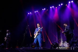 Chris Isaak Plays For Final A Day On The Green 2023/2024 Season At Mt Duneed