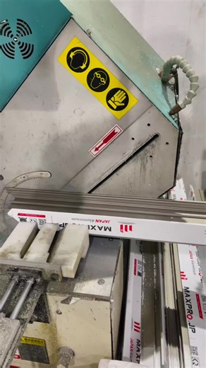 Tuấn Thợ Cửa trên TikTok