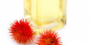 Castor Oil For Dry Feet: Benefits, Uses and 3 DIY Remedies