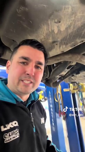 Replacing Broken Coil Springs on a Mercedes: Expert Insights