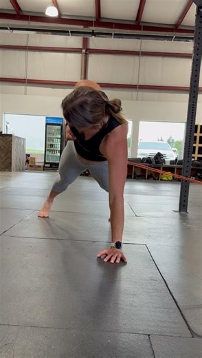 High plank banded thoracic rotation