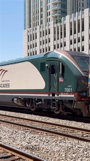 AMTK7001 (Cascades) on Amtrak 7!