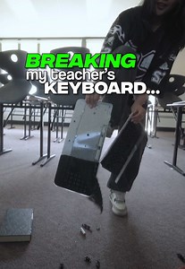 we BROKE my TEACHER’S keyboard… 😭😭 #techtok #tech #gaming #keyboard #gamingsetup