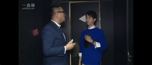 于朦胧与Piaget伯爵珠宝及腕表有过多次合作，在2017年至2018年期间，他经常佩戴该品牌系列产品出席重要活动。这是他在电视剧《三生三世十里桃花》热播后，"四哥"人气爆棚，被Piaget伯爵珠宝邀请参加的一个寻宝探秘活动...💎（七——3）