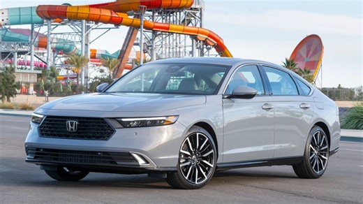 2026 Honda Accord Hybrid: Our Favorite Features and Tech - Kelley Blue Book
