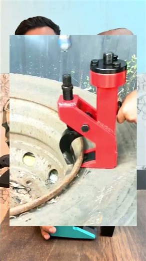 Elephant Tyre Bead Breaker