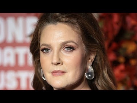 Drew Barrymore, 50, Shows Off Her Actual Size In A New Photo