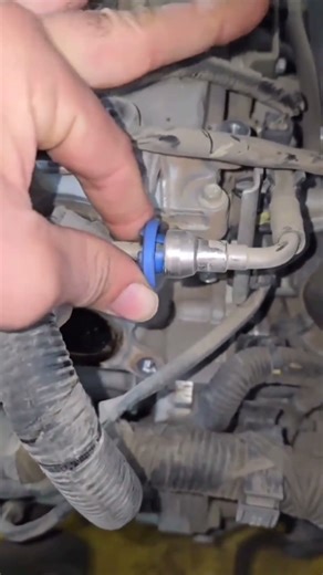 Skillful Hands at Work – Fuel Pipe Removal Tricks #shortsfeed