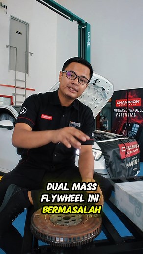 1.3K views · 17 reactions | Dual Mass Flywheel pecah dalam! Inilah punca gegaran & bunyi pelik masa start enjin... #transmaticautobenz #transmaticautomotive #championlubricants #championlubes #continentalspecialist #pakarmercedesbenzanda #mercedes #vw #bmw #audi #volvo #porsche #selangor #fypppppp #puchongperdana | Transmatic Autobenz Sdn Bhd | Facebook