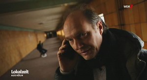 Playboy, Drogen, Schulden, Kidnapping. Was ist echt, was ist Rolle? Tatort-Kommissar Martin Brambach auf dem Klappstuhl. | WDR Lokalzeit