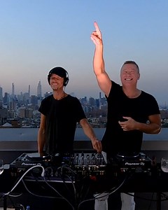 Wow! 🔥 Thank you for 10.000.000 Youtube views of our New York City Sunset Set! 🙏🏼 | Cosmic Gate