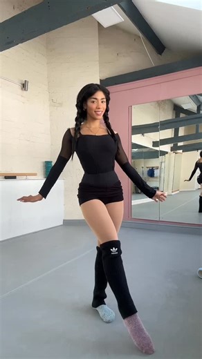 SUNPI on Instagram: "My workout fits are giving kawaii x Adam Sandler ✨😅 🩰 Ballet update: Feeling more flexible, stronger through my hips, and finally starting to see real progress — which is so exciting! 🩰 I honestly love everything about ballet & with around 7 months until my next performance, I’m fully in grind mode. I’ll be working so hard because I can’t stand the feeling of walking off stage knowing I could’ve done better! 😭 #ballet #ballettok #balletislife #balletcore #balletfits #bal