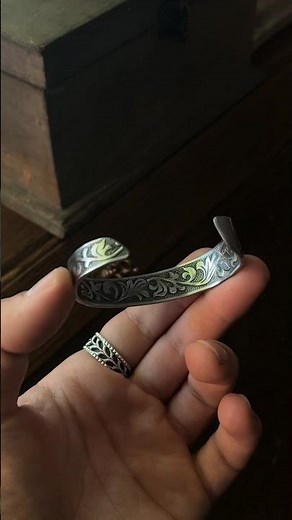 How to make a bracelet using a spoon…✨ #spoonjewelry #vintage #handcrafted #silversmith #spoonring