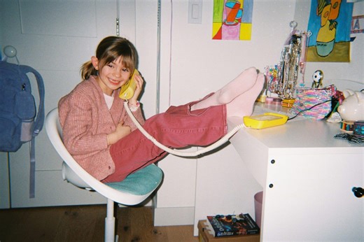 Why parents are giving their kids ‘80s landlines over iPhones
