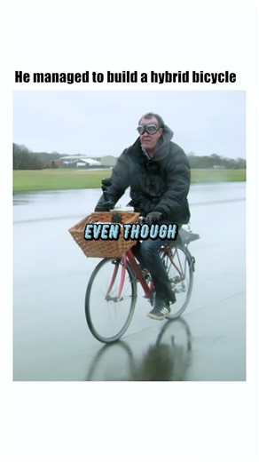 He managed to build a hybrid bicycle 🤪🚲