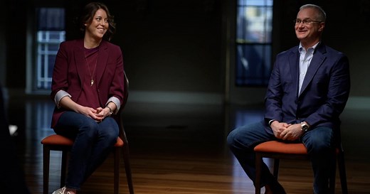 Navy pilots discuss 2004 encounter with UAP