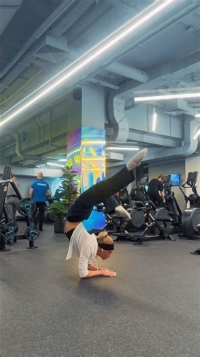 Contortion from zero — year 1 🙏