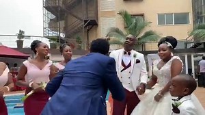Scientific wedding 👰 🎩 💒 Went well glory 2 God .... thanks Sharon and Isaac for having me God bless you and congs . ..... KAKATI BANANGE YOU WHO IS WATCHING THIS VIDEO WHEN ARE YOU INVITING ME ?????? #ScientificWedding #GospelMusicIsFullOfLife | Levixone