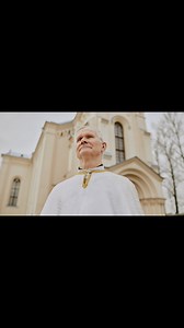 Hate the Pope, Not the Catholic