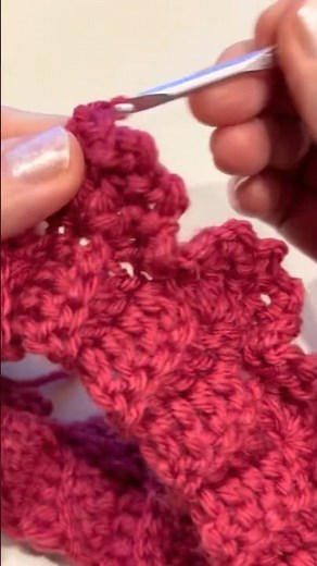 Crochet newborn/baby crown headband, see YouTube tutorial, Etsy pattern or blog for the free pattern