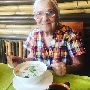 This 89-year-old globetrotting grandma is the ultimate travel companion 🌎 | In The Know