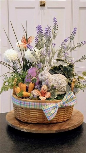 Beautiful Wicker Basket Centerpiece Ideas #diy #decoration #interior