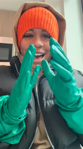 344K views · 2.6K reactions | Can you hear me now?  #relationshipadvice | TisiaXVS | Facebook