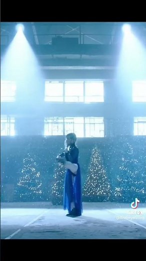 Lindsey Stirling - Carol Of The Bells #shorts