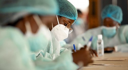 El COVID-19 en 2021: "Subestimamos este virus a nuestra cuenta y riesgo”