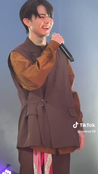 サンリオピューロランドフェス「THE SUPER FRUIT」特別ライブ