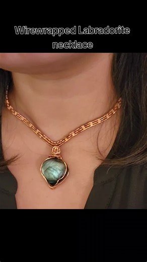 handmade Labradorite necklace, Every necklace I make is one of a kind. I try not to create 2 of the same pieces. DM me if you'd like more information or you can go to my etsy or Tiktok Shop to make purchases directly. #fallfashion #wirewrapped #handmade #smallbusiness #tiktokshop #labradorite #birthstone #crystal #birthday #wedding #jewelry #wirewrap