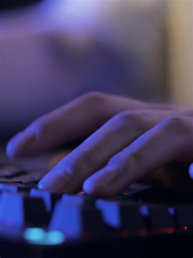 Best AI Tools for Students 2026 🤯 | AI Speech to Text Looking for the best AI tools for students in 2026? 🎓 This AI Speech to Text tool can turn lectures, class recordings, audio, and videos into readable text in just a few clicks! With RecCloud AI Speech to Text, students can spend less time manually typing notes and more time studying. Upload your recording, let AI transcribe the speech, and quickly review the text whenever you need it. Perfect for: 📚 Lecture transcription 🎙️ Class recordi