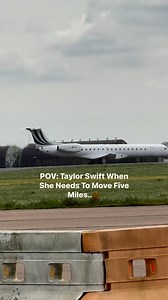 Taylor Swift Really Be Moving In An Aircraft For Five Mins Like This..藍 #taylorswift #airplane #aircraft #plane | CA Aviation | Facebook