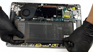 Inside Dell Latitude 15 9520 - disassembly and upgrade options