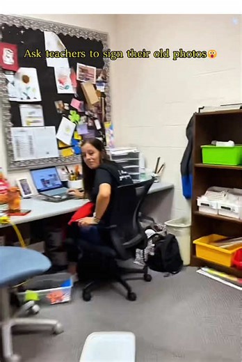 Ask teachers to sign their old photos.🤣#funny #pranks #funnyvideos #funnyteacher #fyp #usa #funnymoments #oldphoto #reaction #hahaha