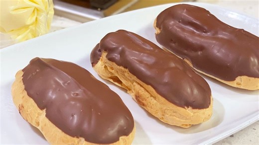 Cooking with Chef Bryan - Eclairs