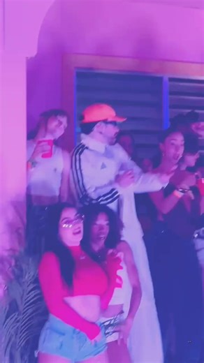 Concierto de Bad Bunny en CDMX: María Chacón en La Casita