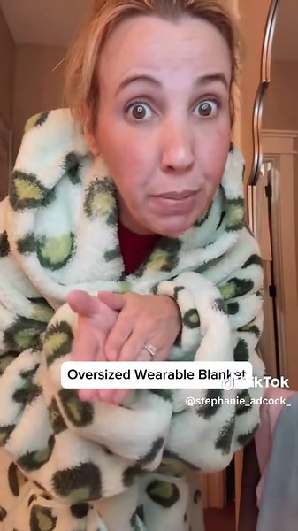 Discover the Comfort of Wearable Blankets